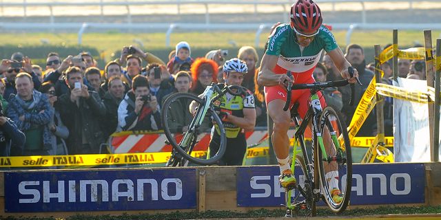 Marco Fontana_jump_130106_ITA_Roma_cyclocross_acrossthecountry_cx_by Pubblifoto
