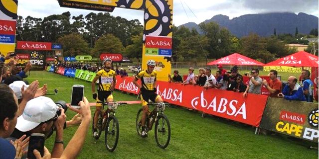  Sauser_Kulhavy_capeepic_stage6_finish_acrossthecountry_mountainbike_xco_by absacapeepic