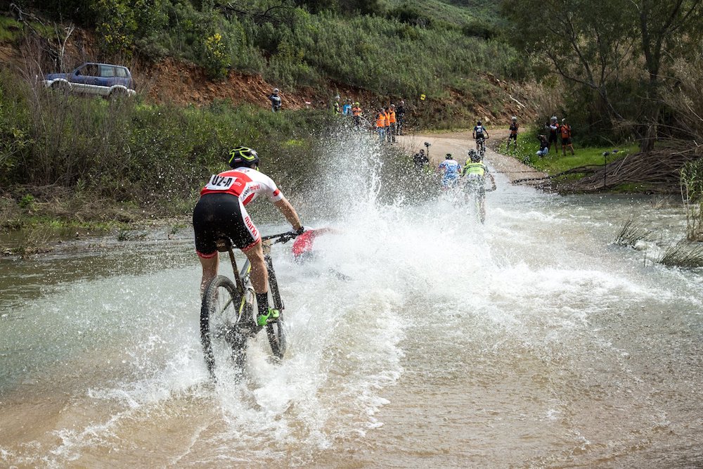Wasserdurchfahrt_Algarve Bike Challenge_by ABC